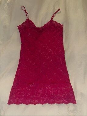 Bozzolo Lace Chemise - Fuchsia